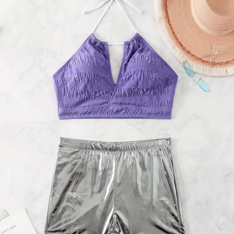 Damen Bikini-Set mit floralem Oberteil und hochglänzenden Shorts – Maréssa